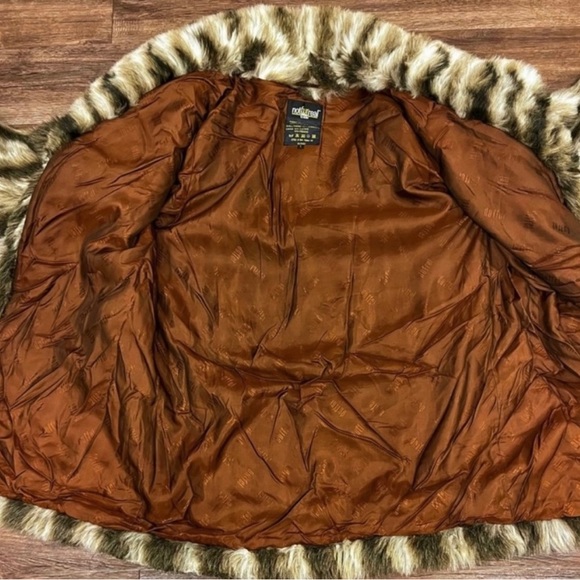 Mob Wife  Mafia Wife Faux Fur Women’s SZ Large Vintage coat - Picture 12 of 13